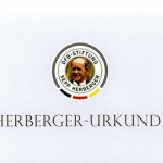 Schriftzug der Sepp-Herberger-Urkunde, darüber ist ein Foto von Sepp Herberger als älterer Mann und der Text: DFB-Stiftung Sepp Herberger